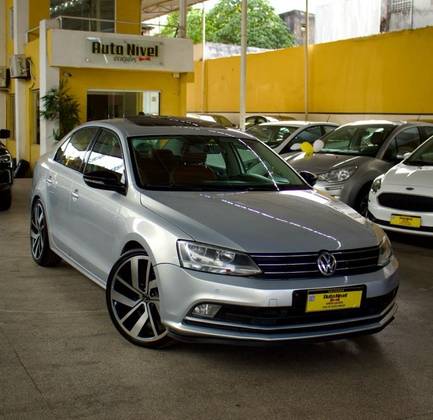 VOLKSWAGEN JETTA 2.0 COMFORTLINE FLEX 4P TIPTRONIC